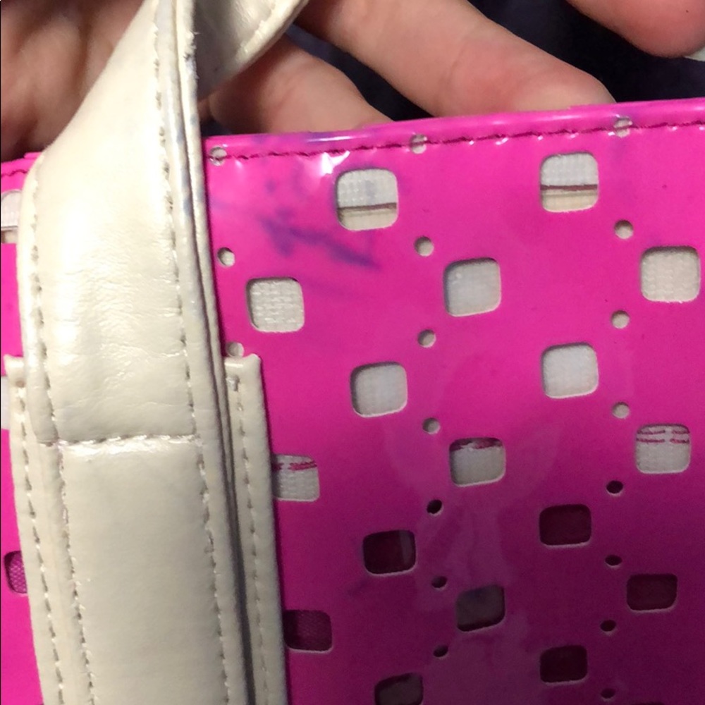 Pink Chi Tote - Picture 7 of 8